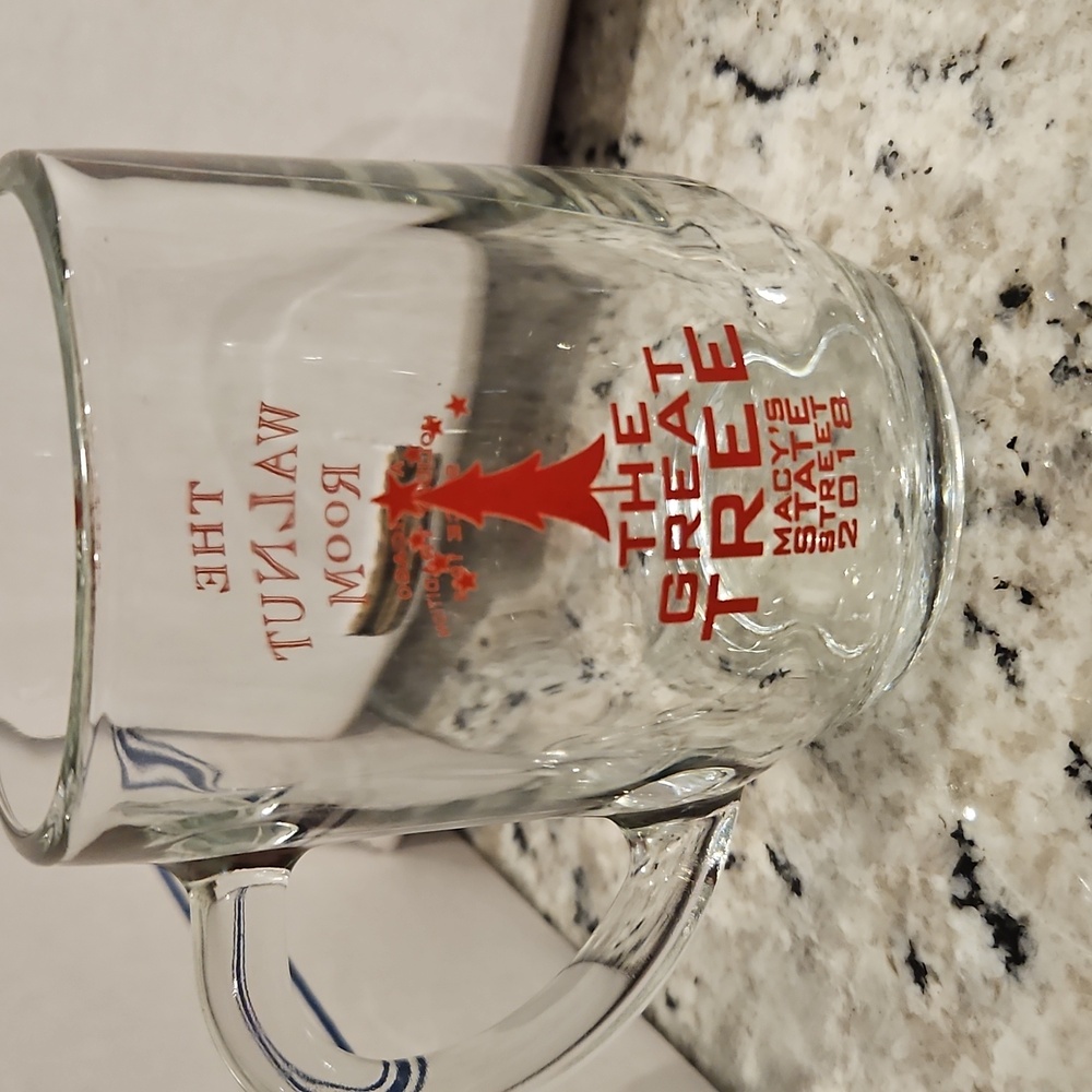 The Walnut Room Macy's State Street 2018 Chicago The Great Tree mug